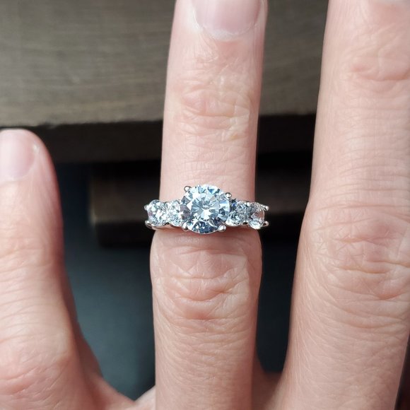 Size 5 Sterling Silver Raised Style Cubic Zirconia Ring - Picture 1 of 8